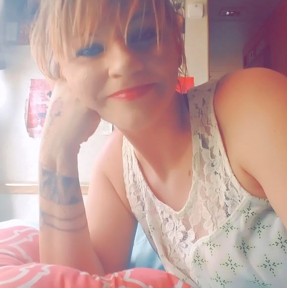 Meet your Posher, Marianne - Picture 3 of 6